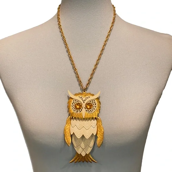 Vintage Owl Necklace With Hinged Parts - Picture 3 of 9